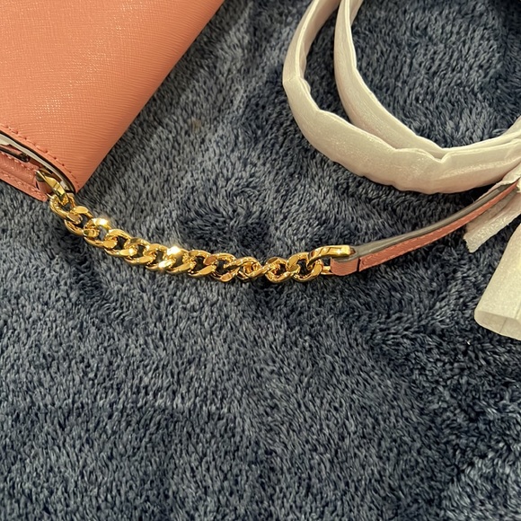 MICHAEL KORS Jet Set Travel Crossbody in pink - Picture 4 of 4